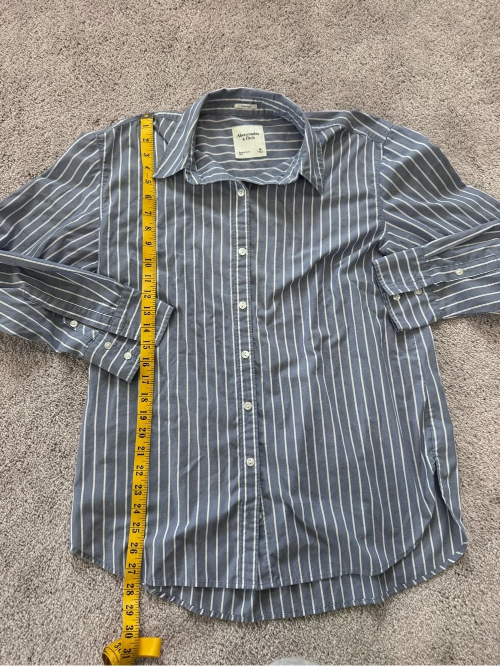 Abercrombie & Fitch Blue and White Striped Button-Down Shirt - Picture 6 of 7
